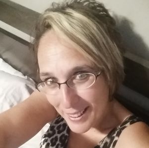 Meet your Posher, Lorraine